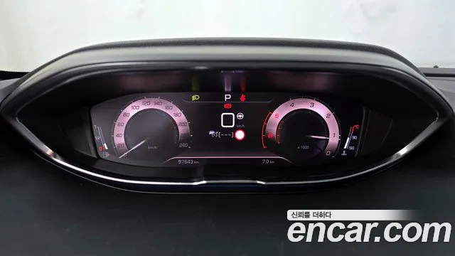 Peugeot 5008 2021