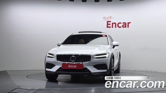 Volvo V60 2021