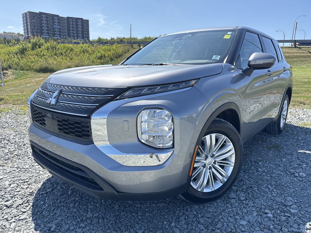 Mitsubishi Outlander 2022