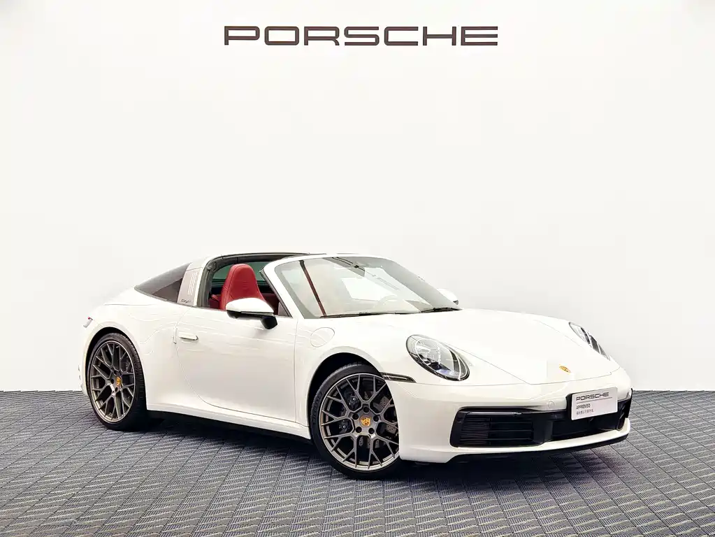 Porsche 911 2023