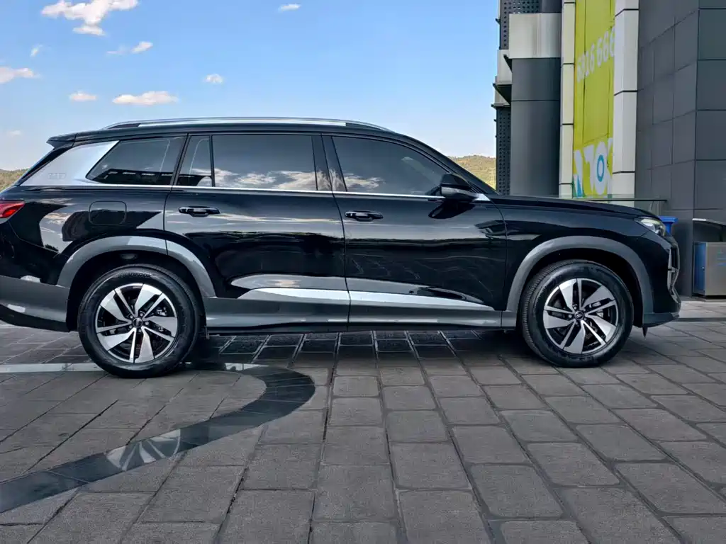 Audi Q6 2025