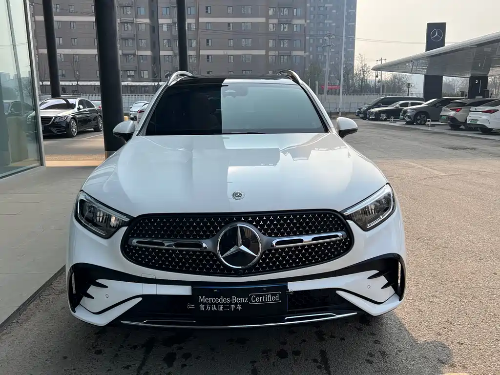 Mercedes-Benz GLC 2025