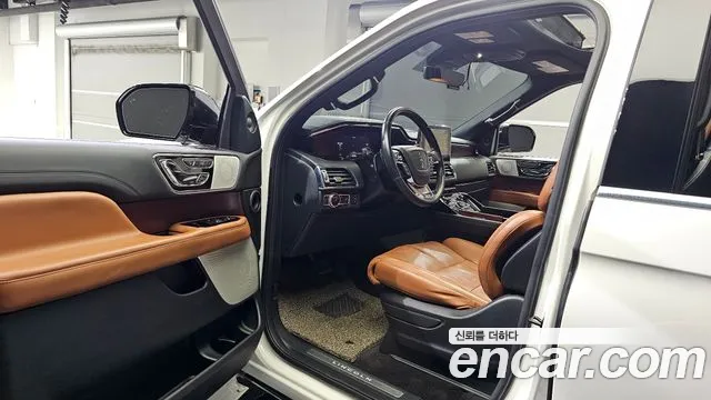 Lincoln Navigator 2021