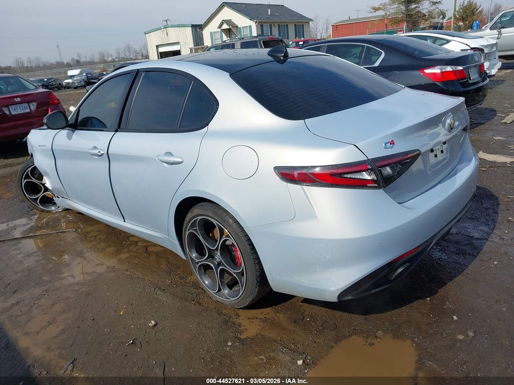 Alfa Romeo Giulia 2025