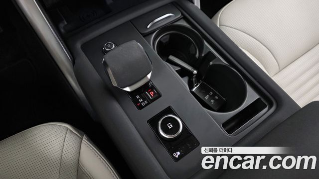 Land Rover Discovery 2022