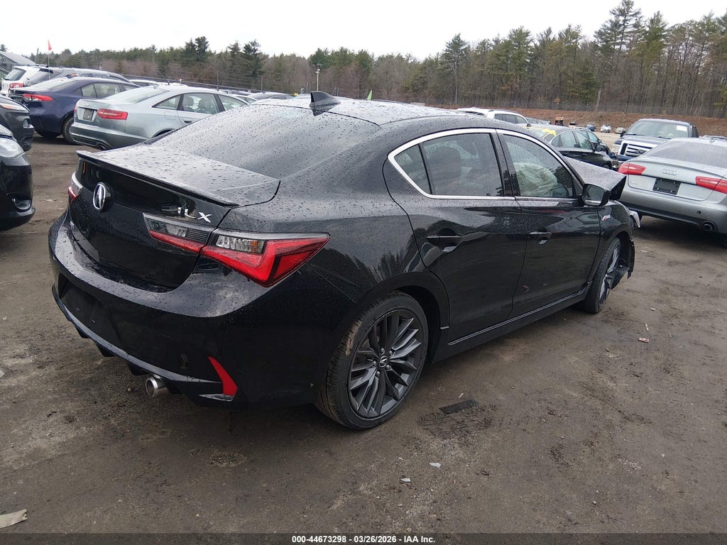 Acura ILX 2022