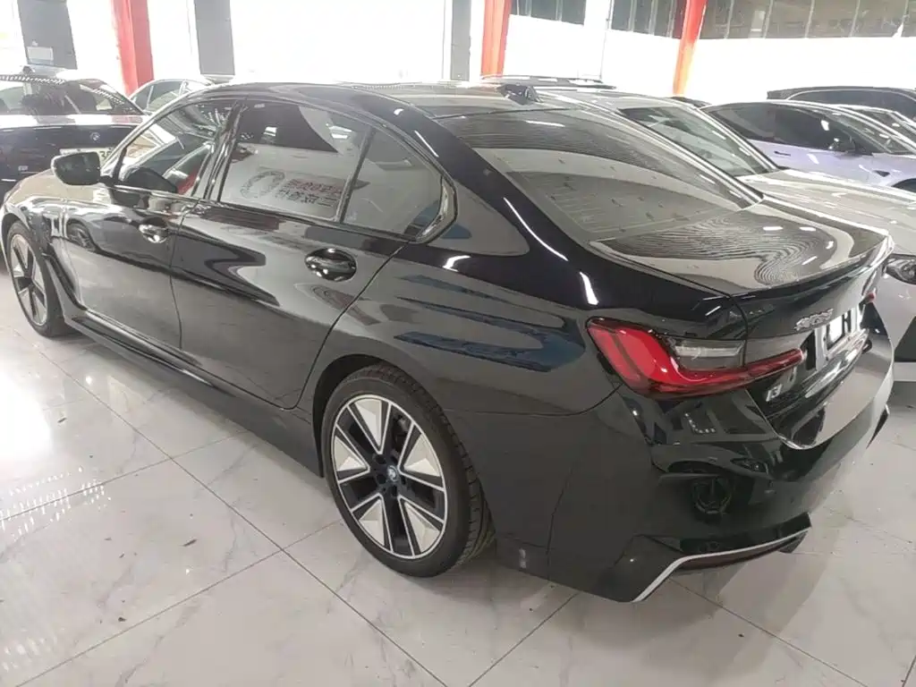 BMW i3 2023