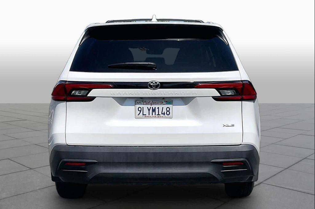 Toyota Grand Highlander 2024