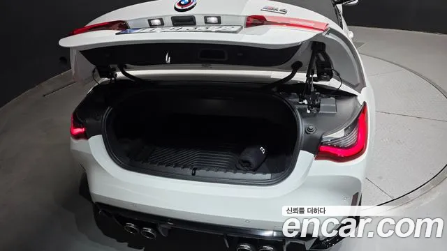 BMW M4 2022