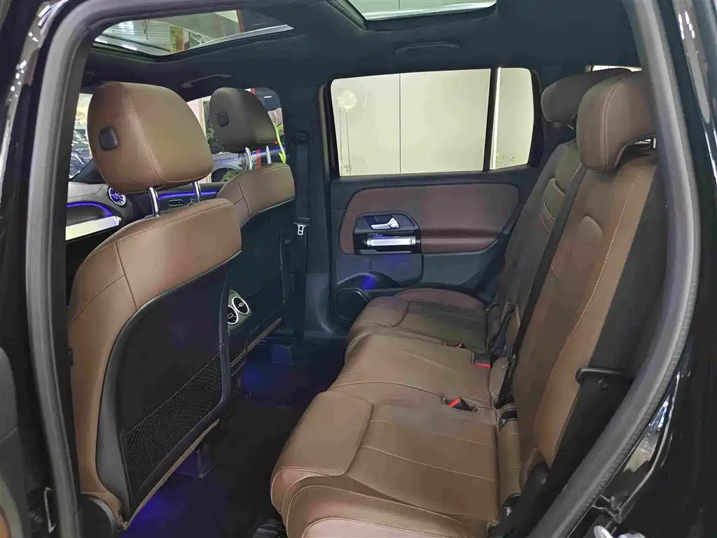 Mercedes-Benz GLB 2023