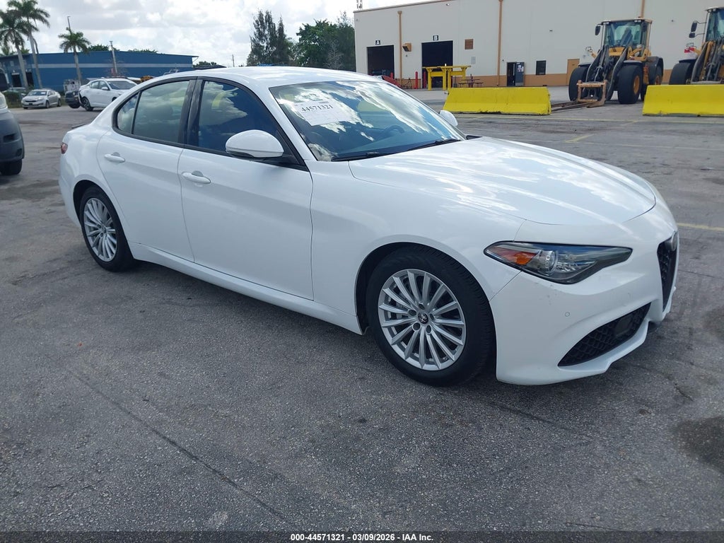 Alfa Romeo Giulia 2022