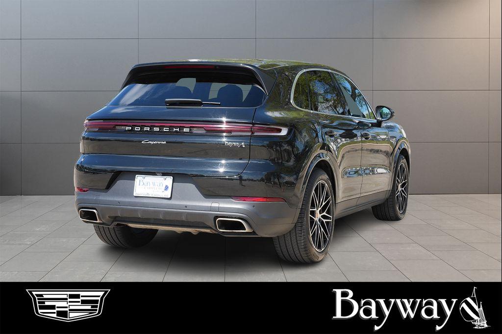 Porsche Cayenne 2025