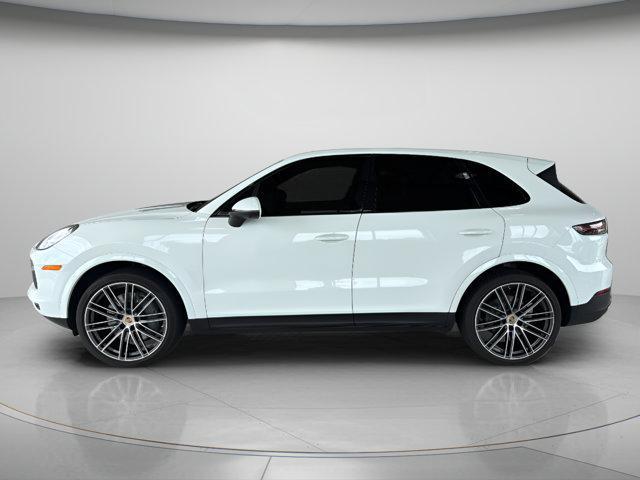 Porsche Cayenne 2021