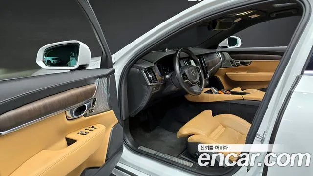 Volvo S90 2022