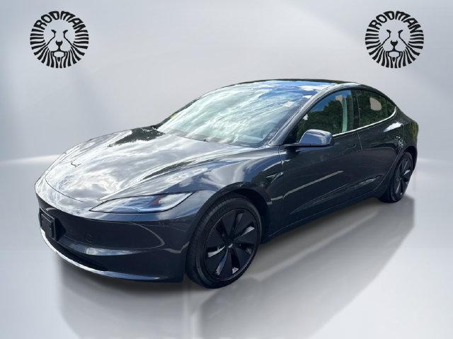 Tesla Model 3 2025