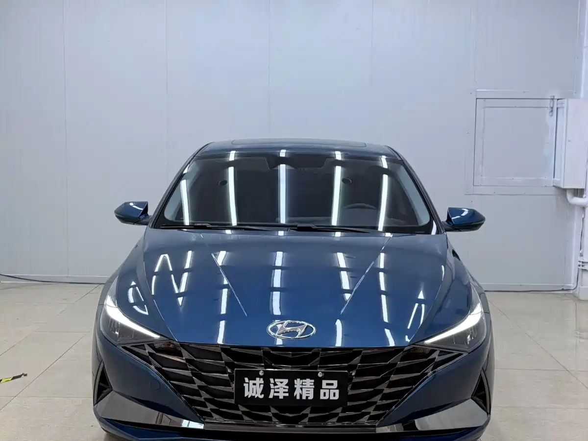 Hyundai Elantra 2023