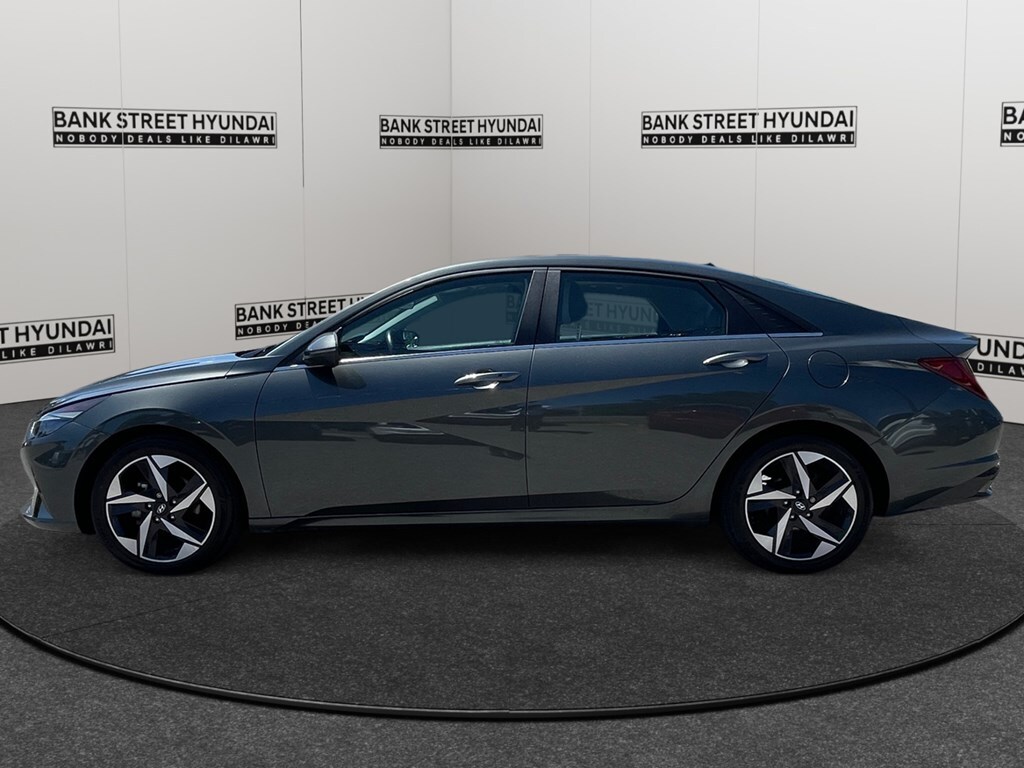Hyundai Elantra 2023