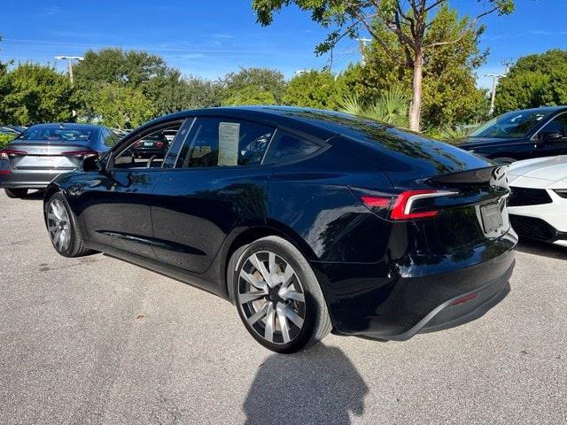 Tesla Model 3 2024