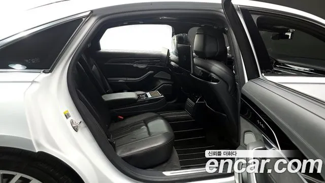 Audi A8 2021