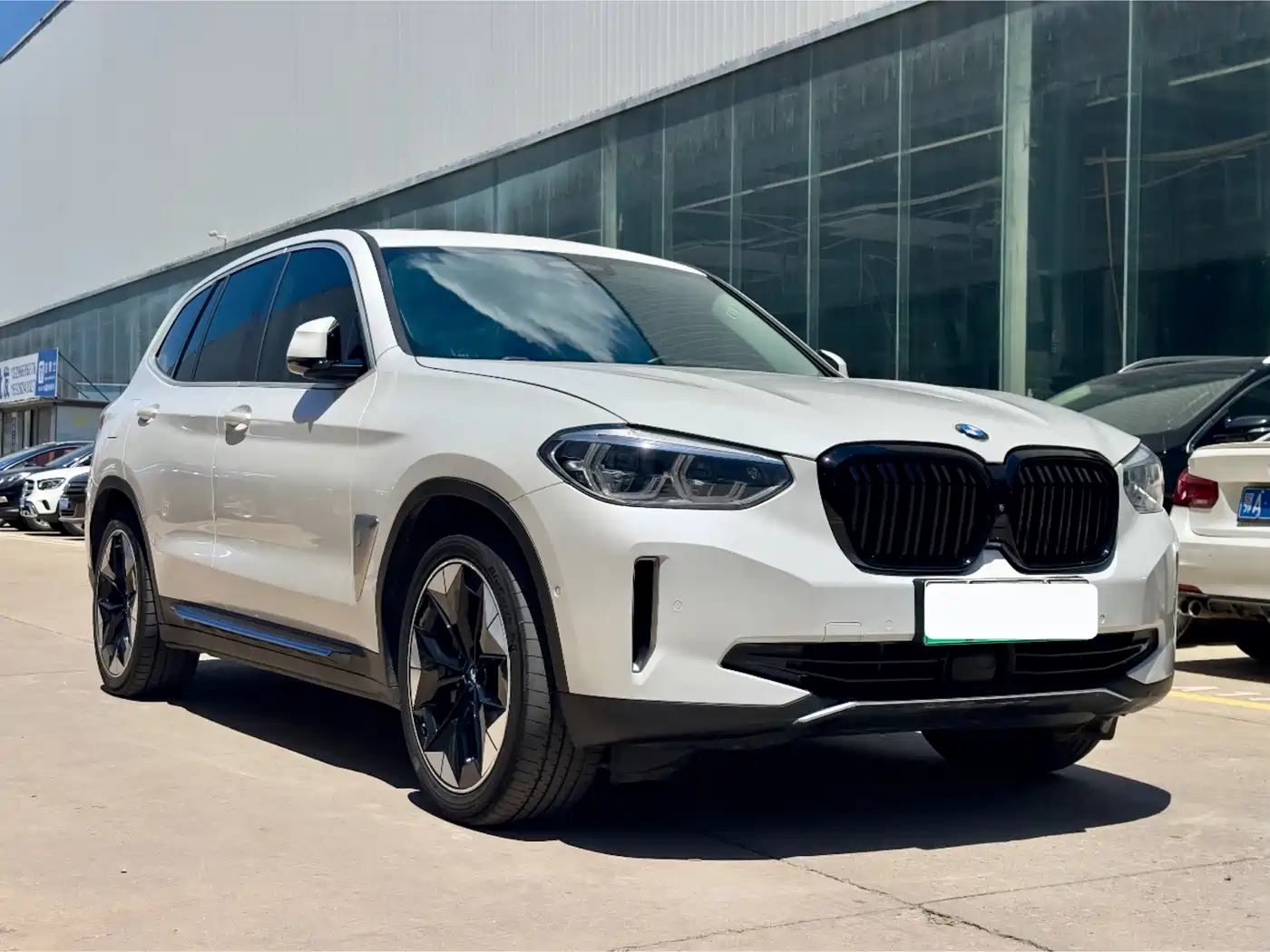 BMW iX3 2021