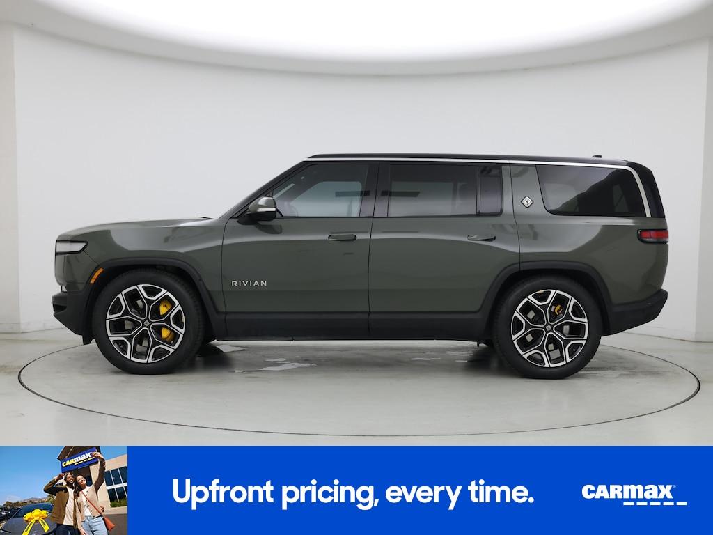 Rivian R1S 2022