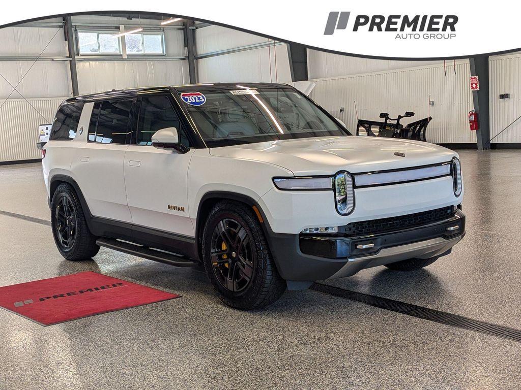 Rivian R1S 2023