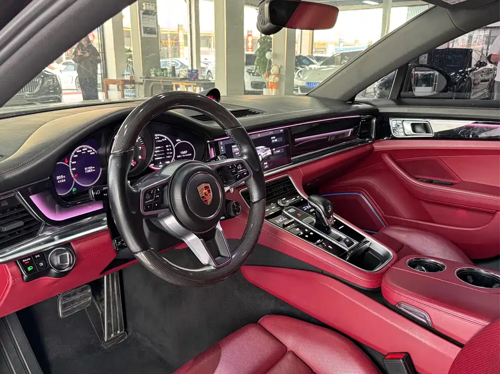 Porsche Panamera 2020