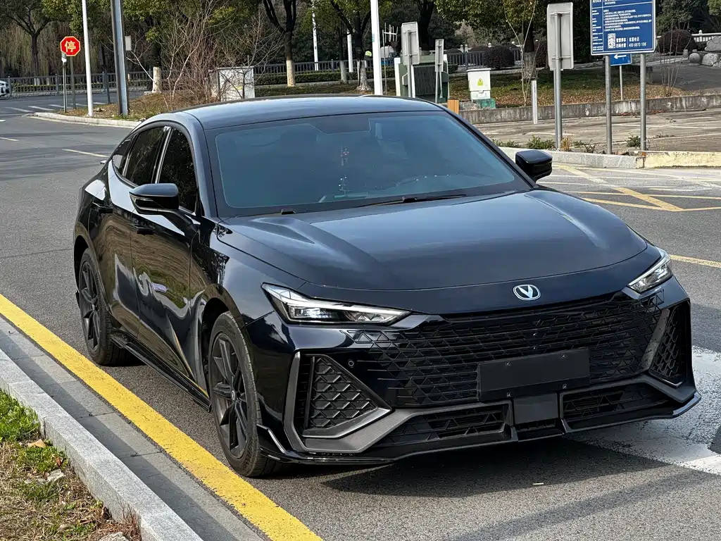 Changan UNI-V 2023