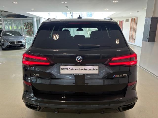 BMW X5 M50 2023