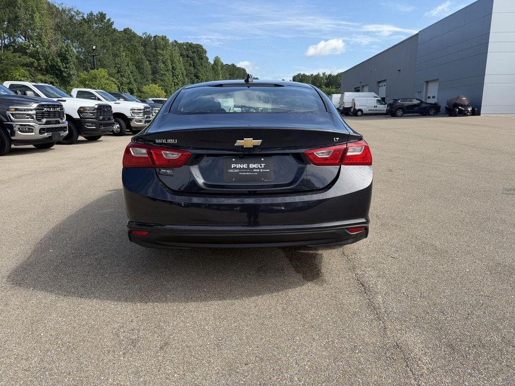 Chevrolet Malibu 2023