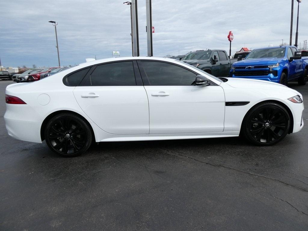 Jaguar XF 2024