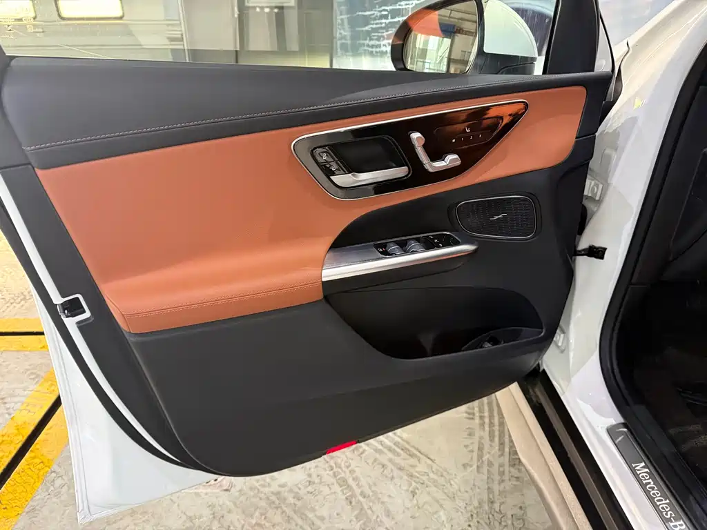 Mercedes-Benz GLC 2024