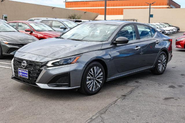 Nissan Altima 2025