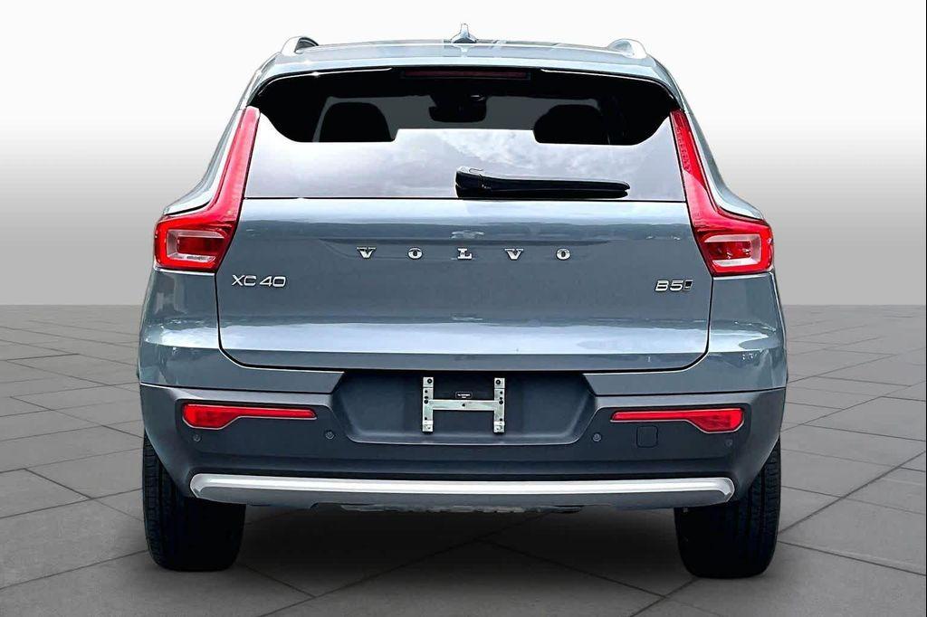 Volvo XC40 2023