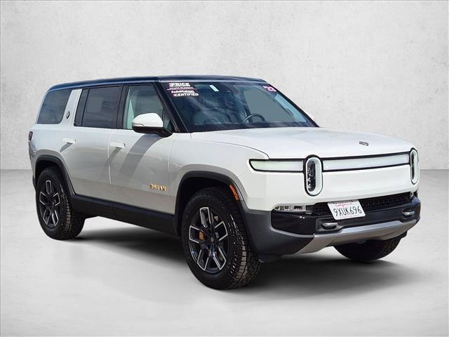 Rivian R1S 2023