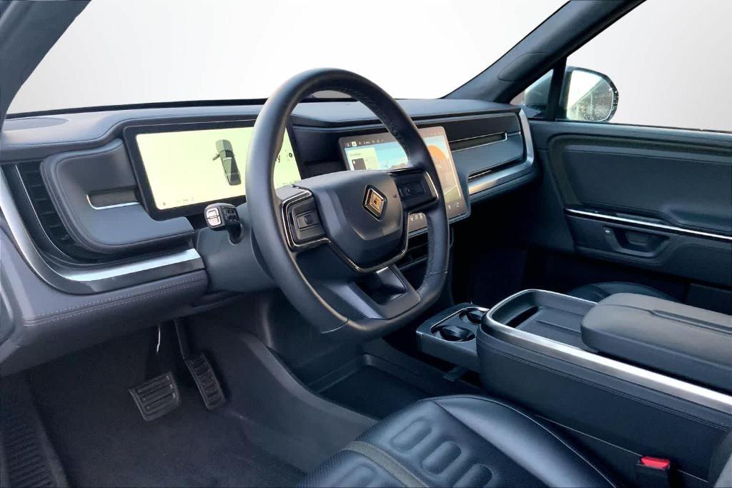 Rivian R1S 2025