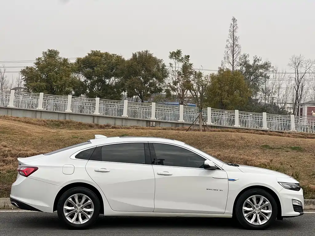 Chevrolet Malibu 2021