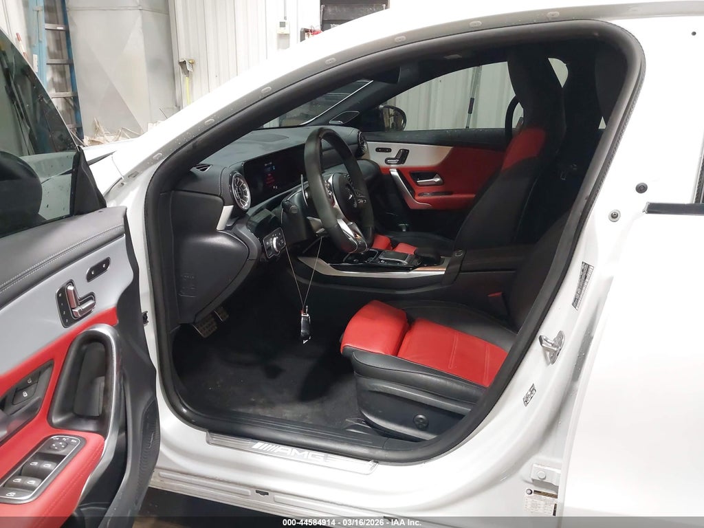 Mercedes-Benz CLA 2023