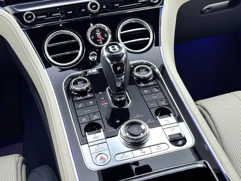 Bentley Continental 2021