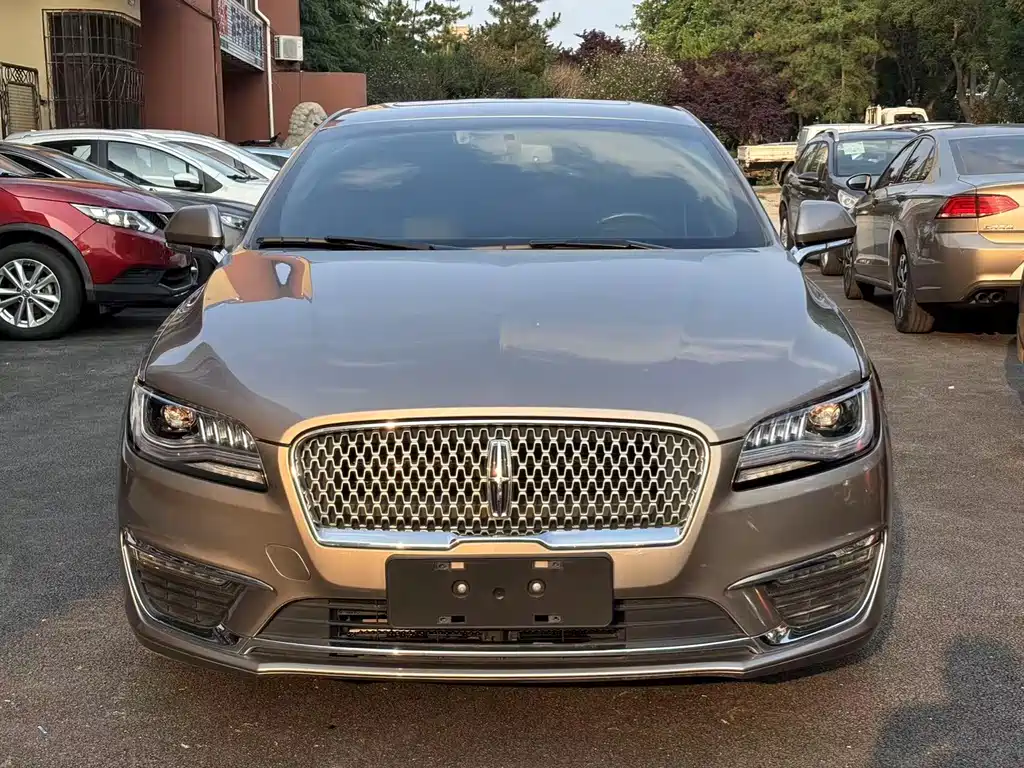 Lincoln MKZ 2020