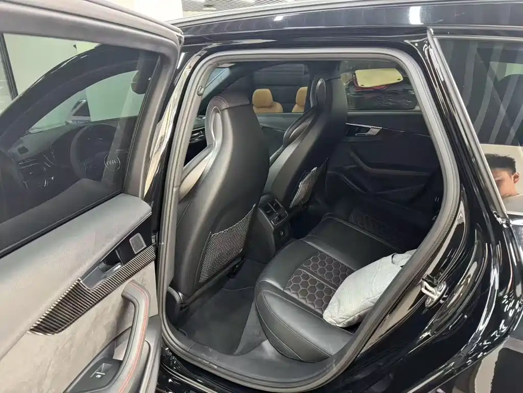 Audi RS 4 2022