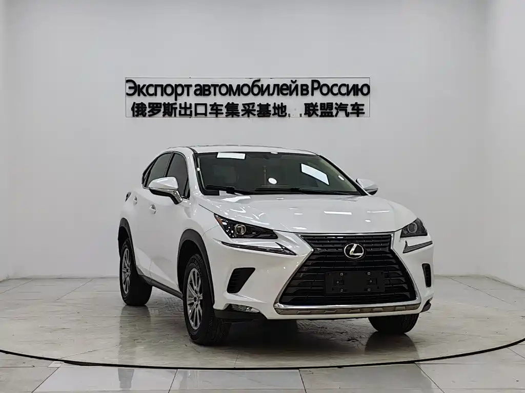 Lexus NX 2021