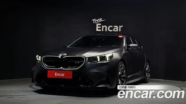 BMW M5 2025