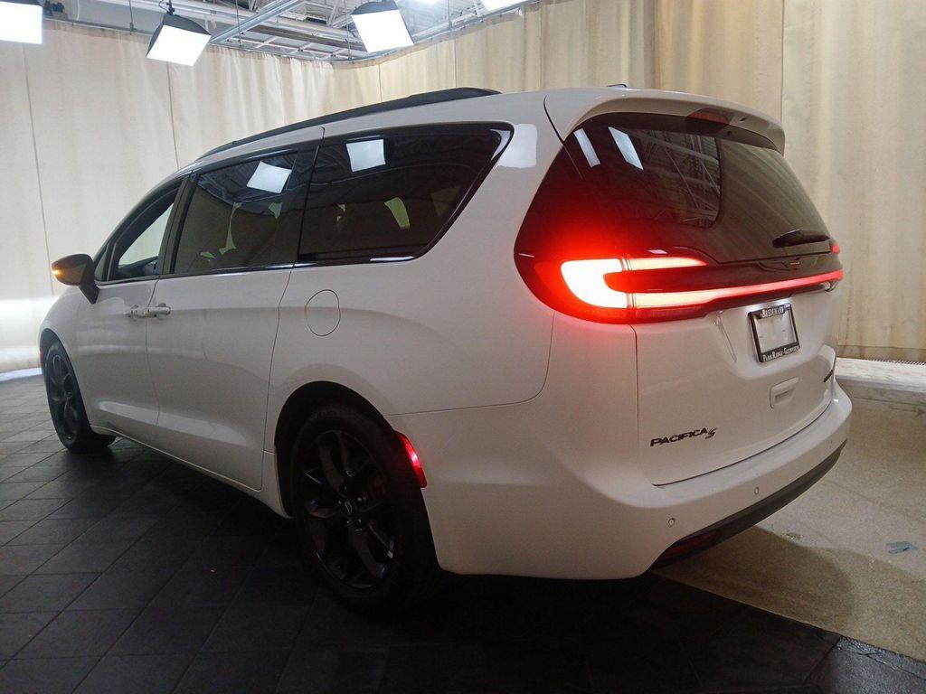 Chrysler Pacifica 2025
