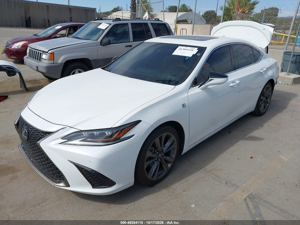 Lexus ES 2021