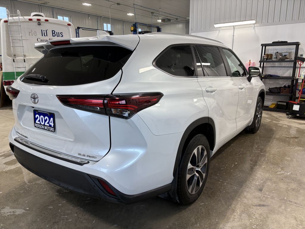 Toyota Highlander 2024