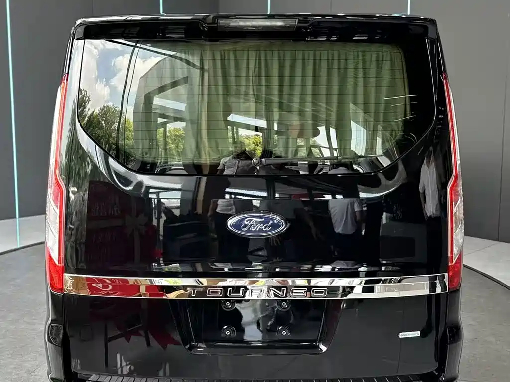 Ford TOURNEO 2020