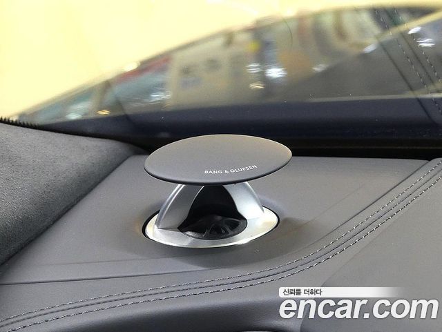 Audi RSQ8 2025