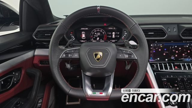 Lamborghini Urus 2024