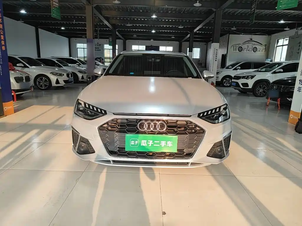 Audi A4 2025